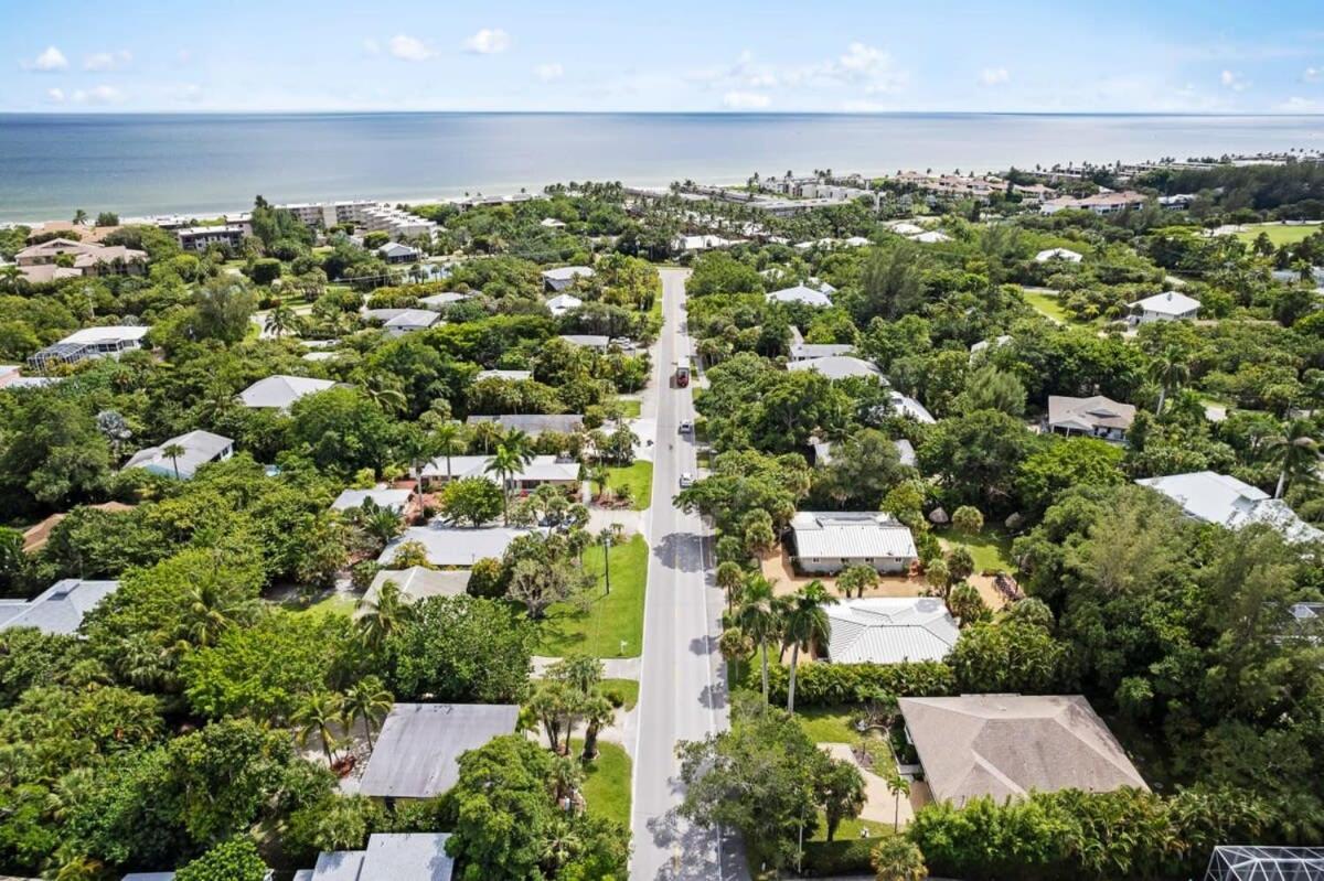 Charming Suite With Balcony And Bikes In Historic Sandpiper Inn Sanibel Exterior foto