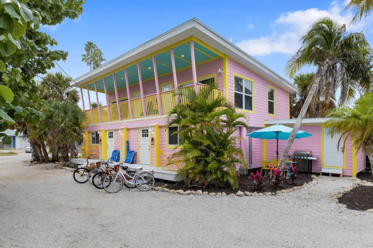 Charming Suite With Balcony And Bikes In Historic Sandpiper Inn Sanibel Exterior foto